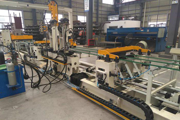U shell molding line for vending case body